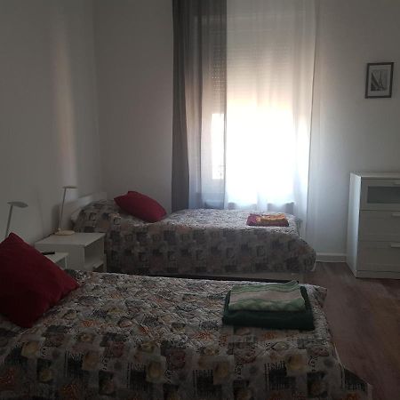 Gästewohnung mit Küche Magdeburg an der Elbe Exterior foto