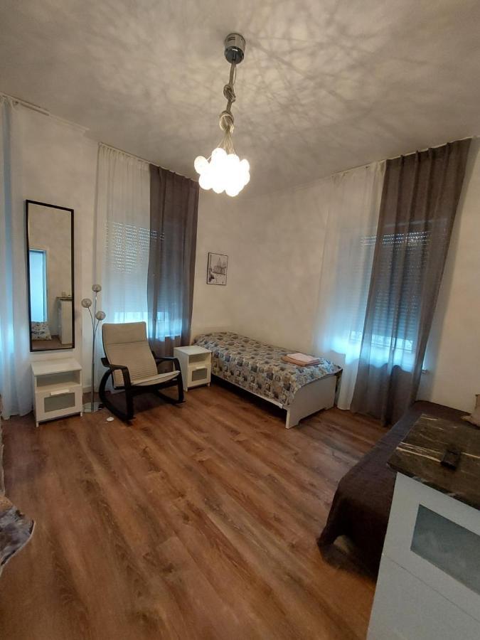 Gästewohnung mit Küche Magdeburg an der Elbe Exterior foto